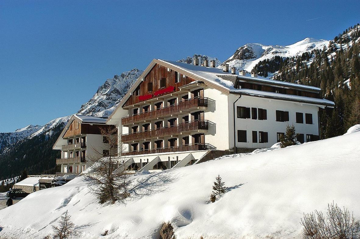 Appartamento Ab Passo San Pellegrino Exterior photo